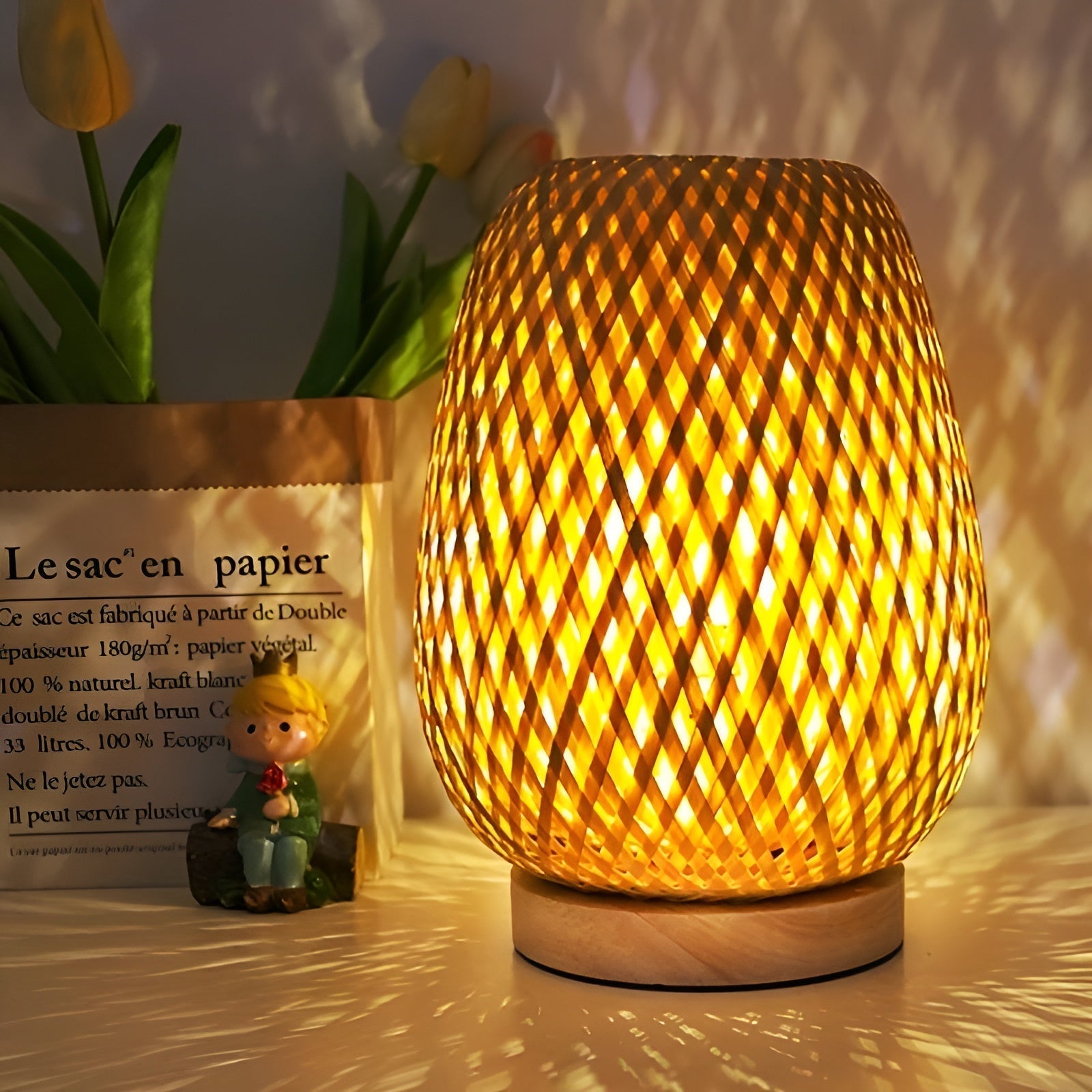 EcoGlow - Energiesparende USB-Bambus Tischlampe für Schlafzimmer & Wohnzimmer