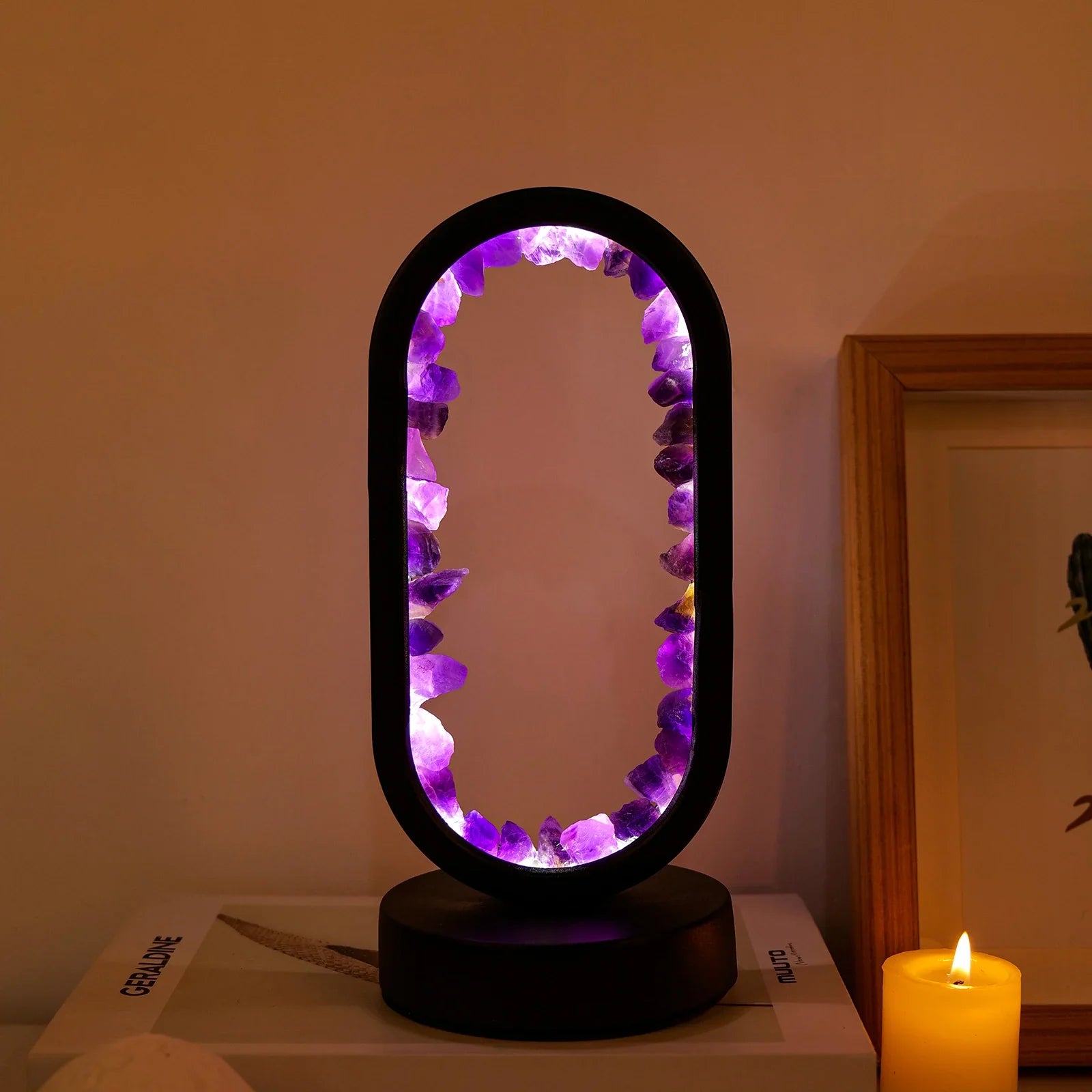 LumiGlow - Natürliche Amethyst-Lampe mit entspannender Lichtquelle für ruhige Atmosphäre