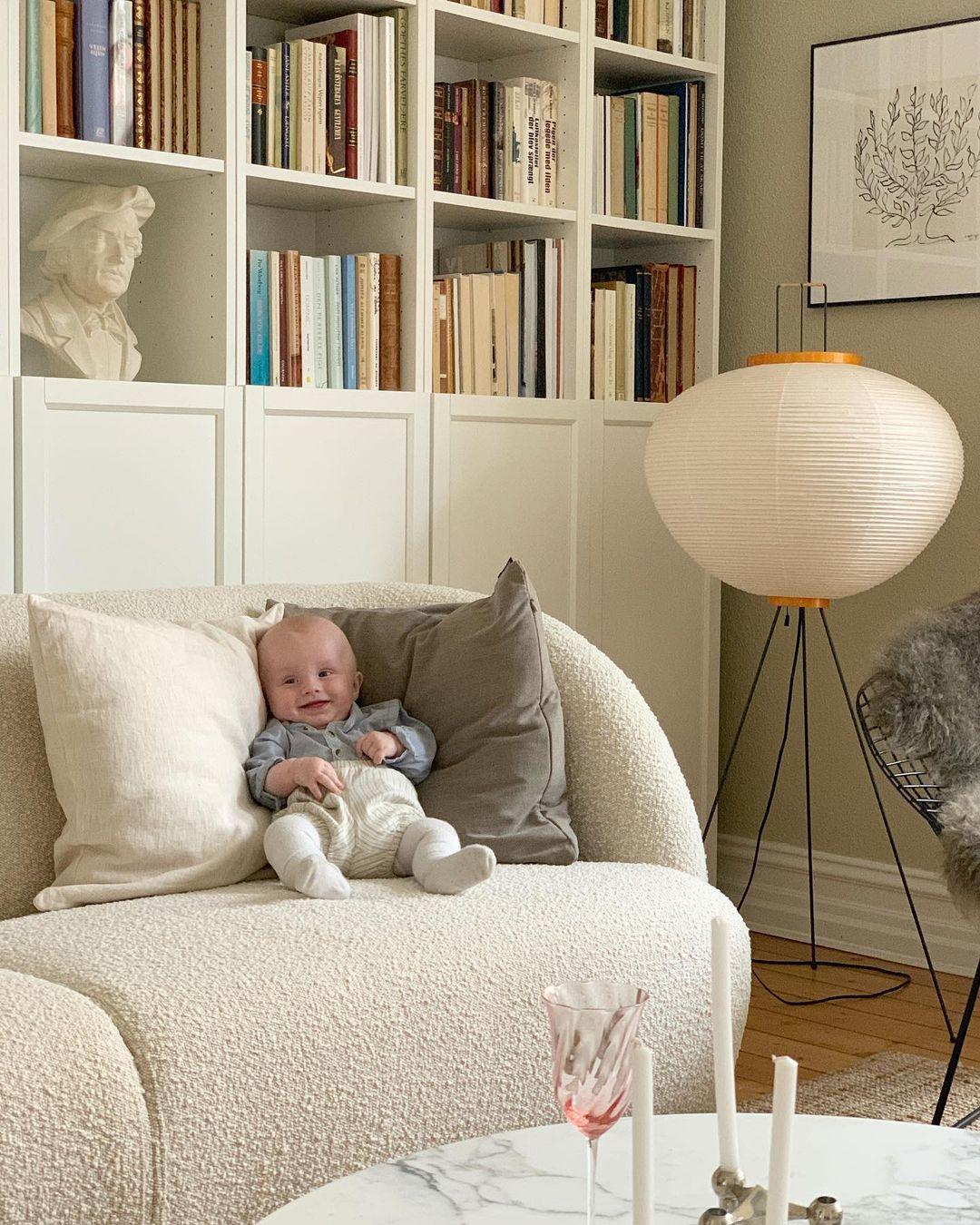 Skulpturale Japanisch Inspirierte Stehlampe