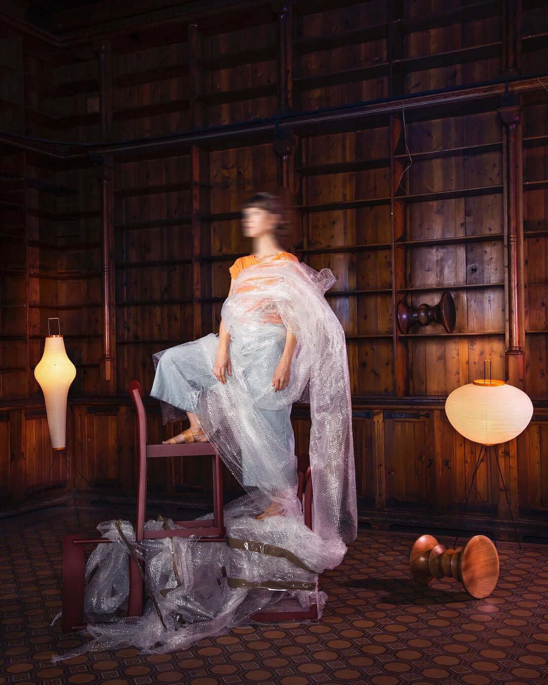 Skulpturale Japanisch Inspirierte Stehlampe