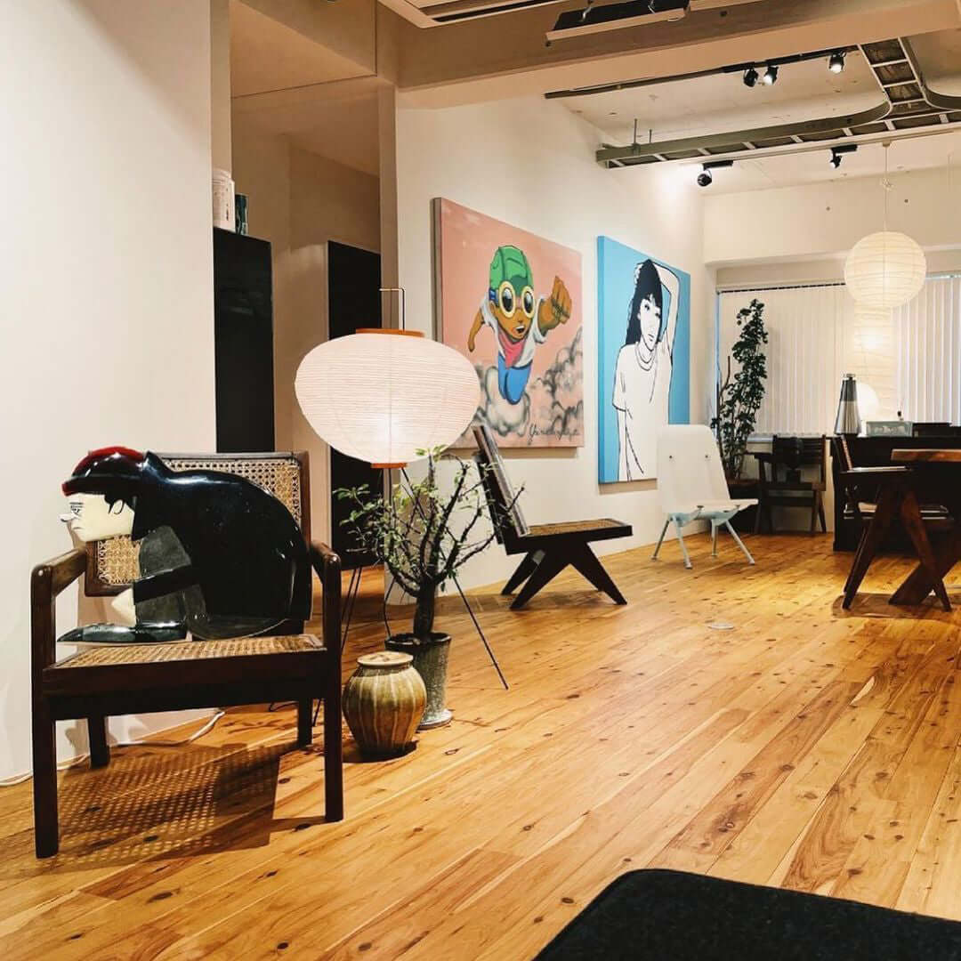 Skulpturale Japanisch Inspirierte Stehlampe