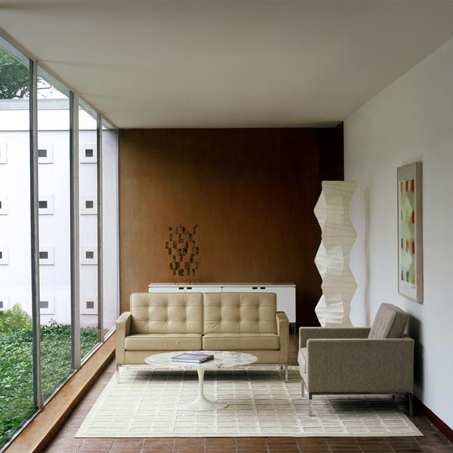 Skulpturale Japanisch Inspirierte Stehlampe