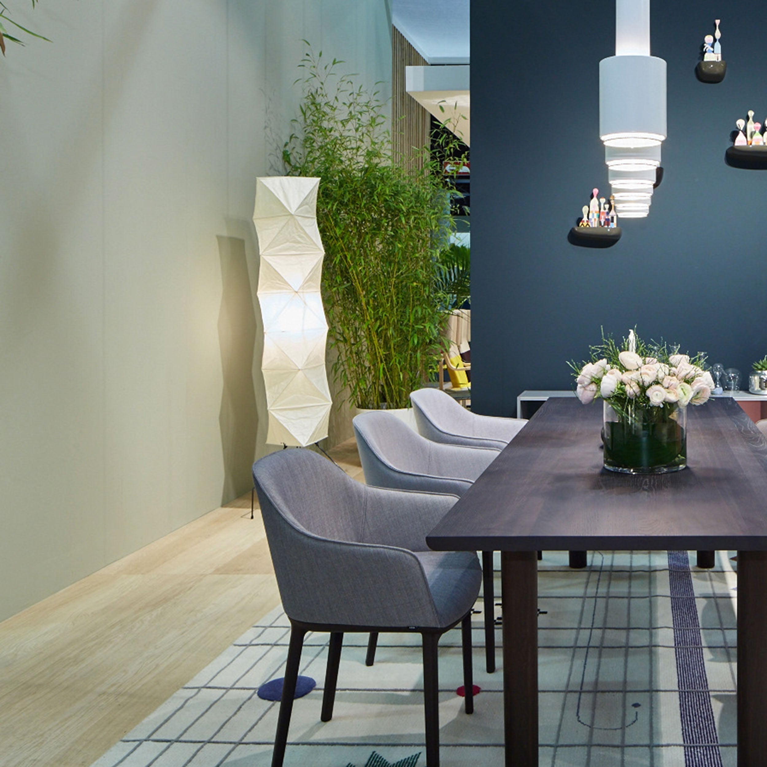 Skulpturale Japanisch Inspirierte Stehlampe