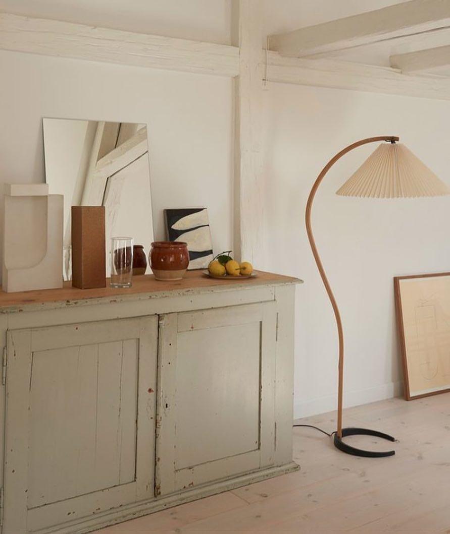 Gebogener Bogenrahmen Stehlampe