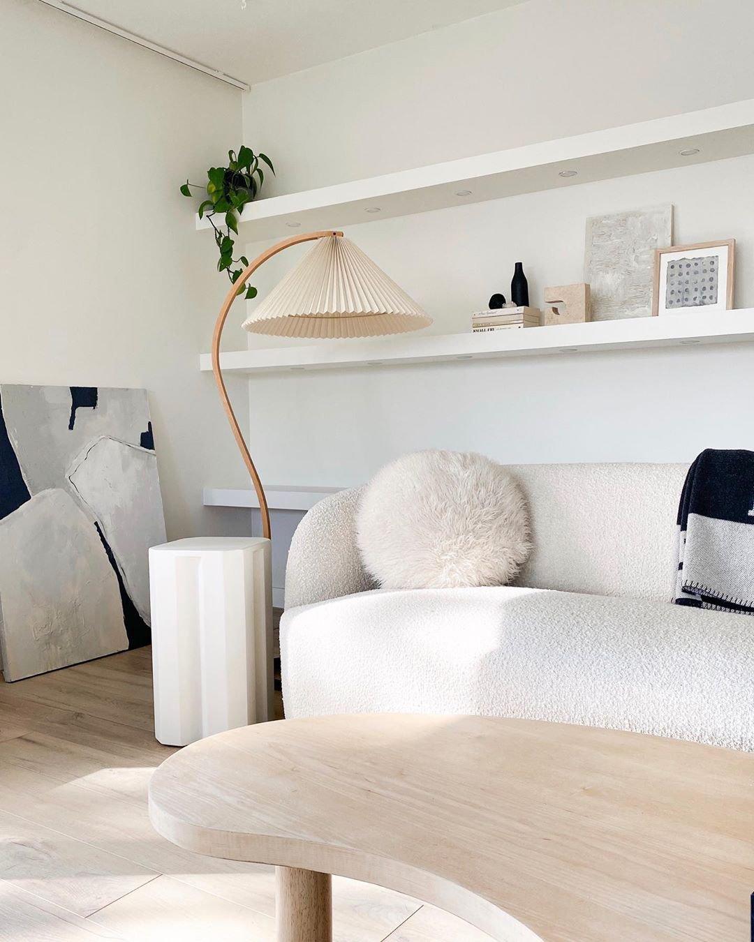 Gebogener Bogenrahmen Stehlampe