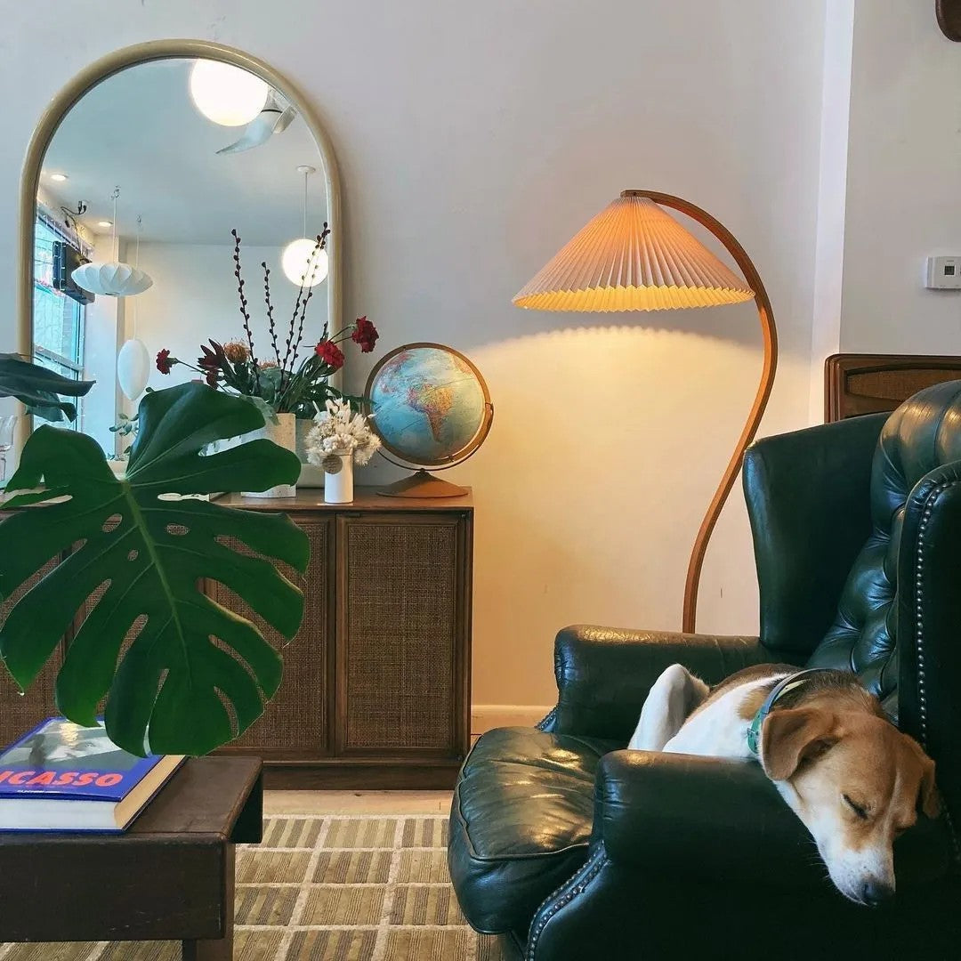 Gebogener Bogenrahmen Stehlampe