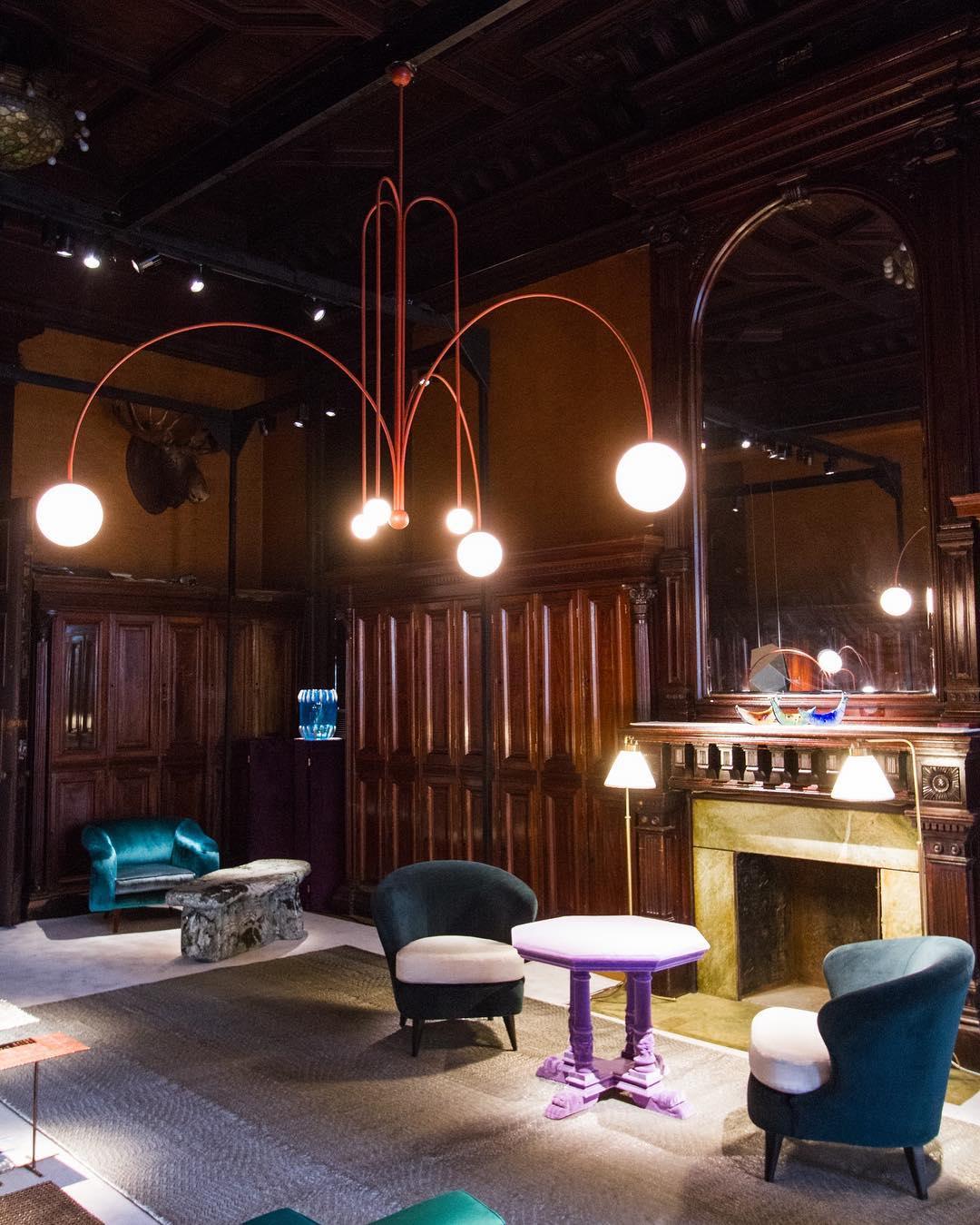 Moderne und Zeitgenössische Abgehängte Deckenleuchte