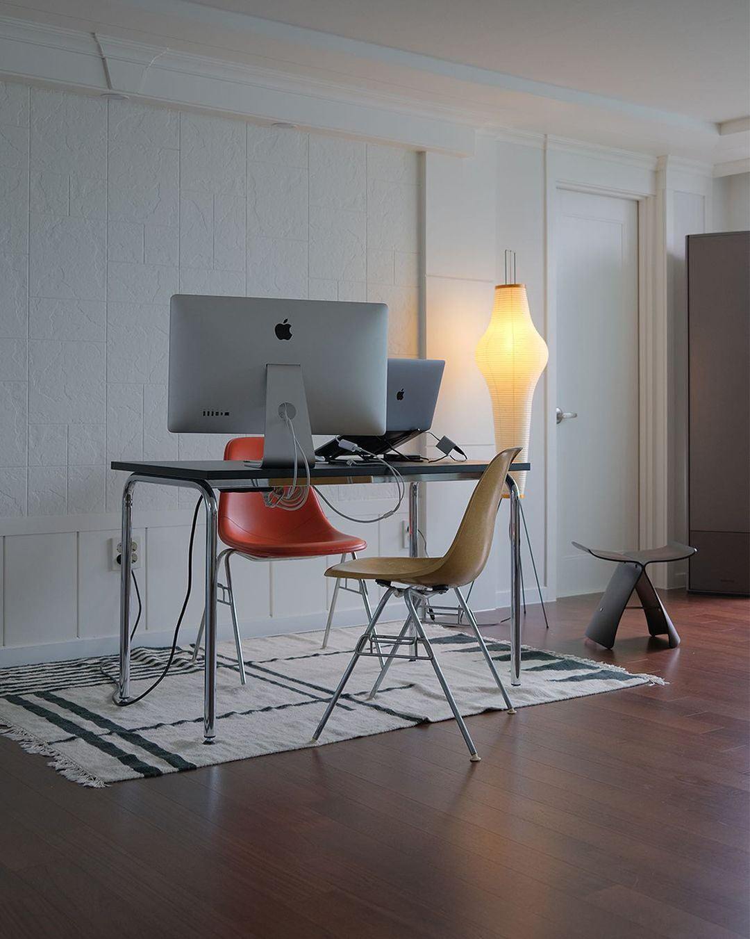 Skulpturale Japanisch Inspirierte Stehlampe