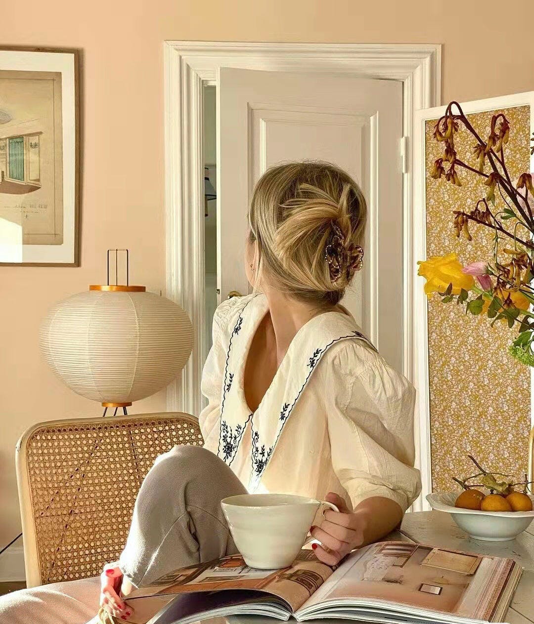 Skulpturale Japanisch Inspirierte Stehlampe