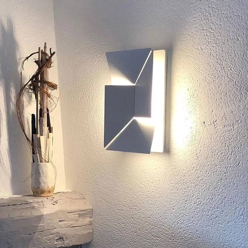 Elegante Weiße 3D-Wandleuchte
