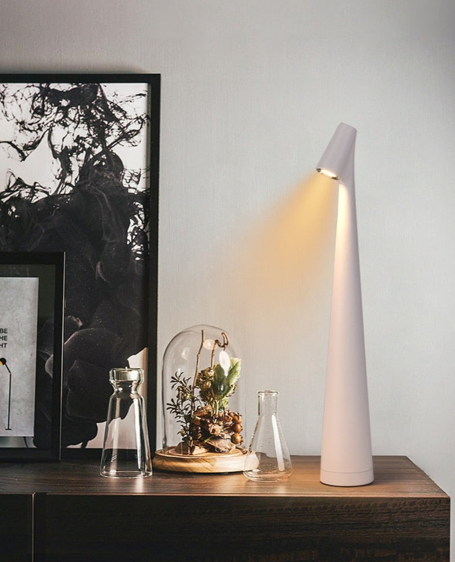 Minimalistische Tragbare LED Tischlampe
