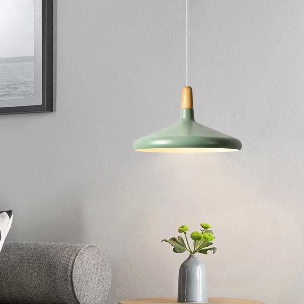 Verspielte Macaron Holz-Pendelleuchte
