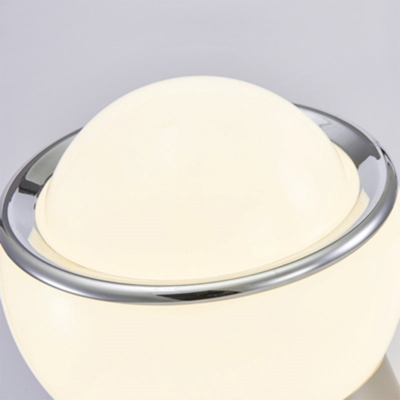 LumiGlow - Stilvolle Bauhaus Tischlampe mit Opalglas für Minimalistisches Design