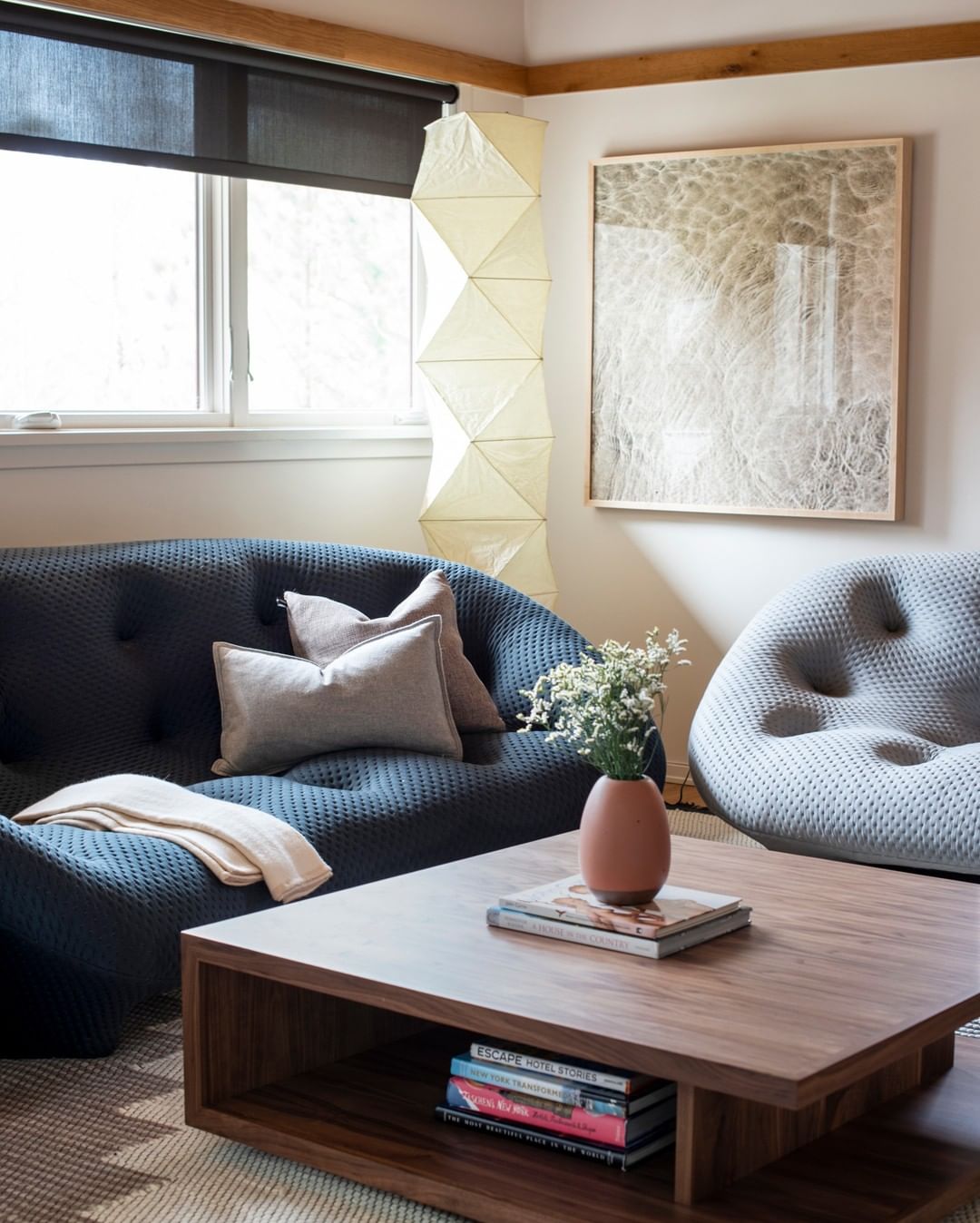 Skulpturale Japanisch Inspirierte Stehlampe