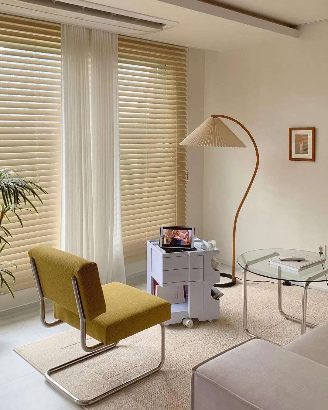 Gebogener Bogenrahmen Stehlampe