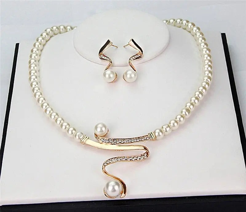 Perlen-Stil Halskette und Ohrring-Set für Damen