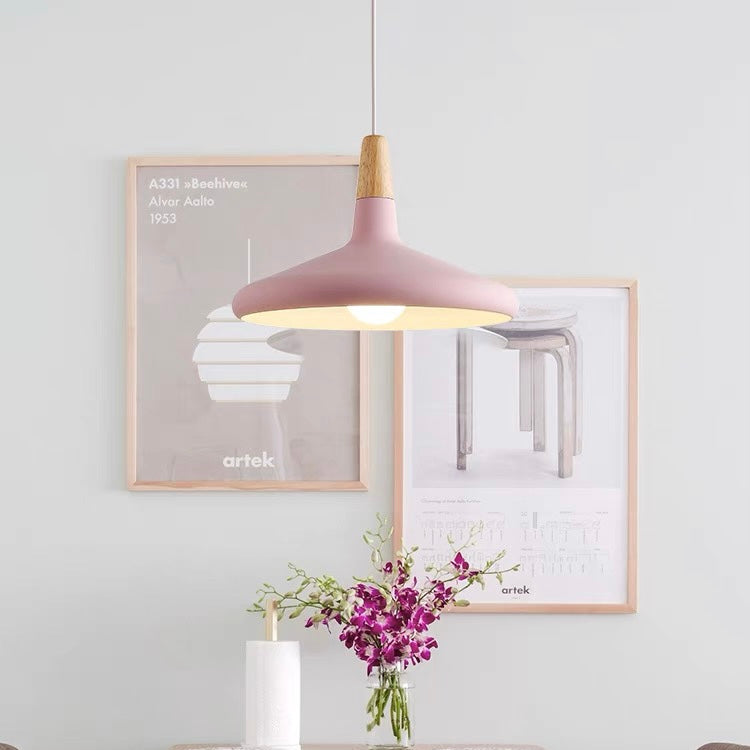 Verspielte Macaron Holz-Pendelleuchte