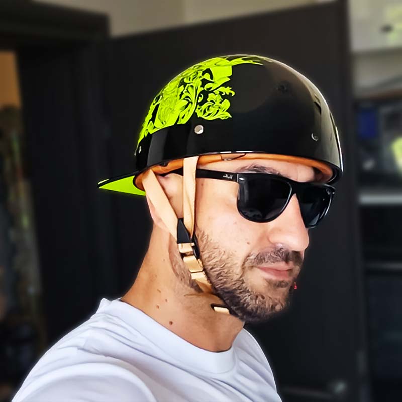 Motorradhelm im Vintage-Baseballkappe-Stil