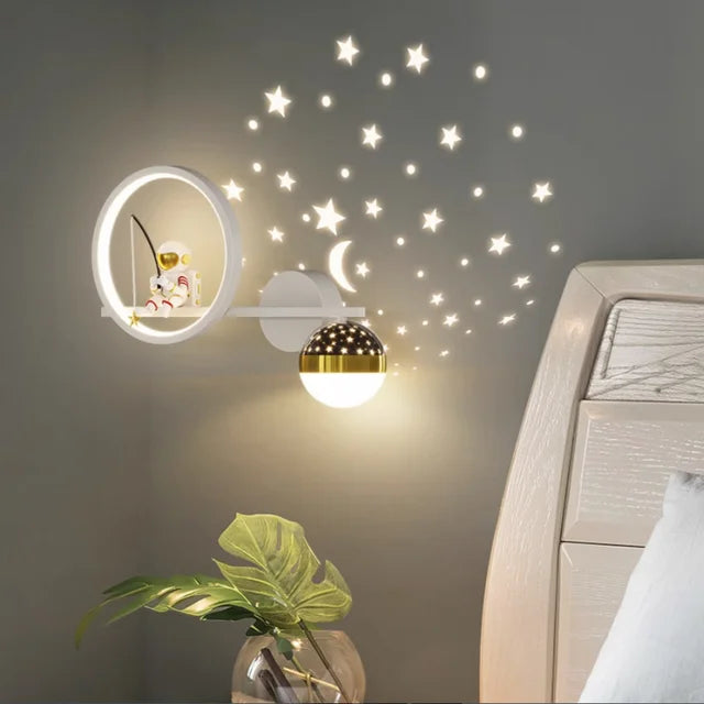 LED-Wandleuchte im nordischen Stil mit Stern- und Monddesign