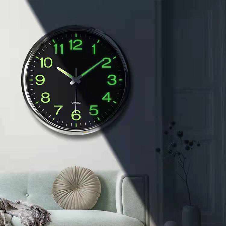 Im Dunkeln Leuchtende Runde Wanduhr