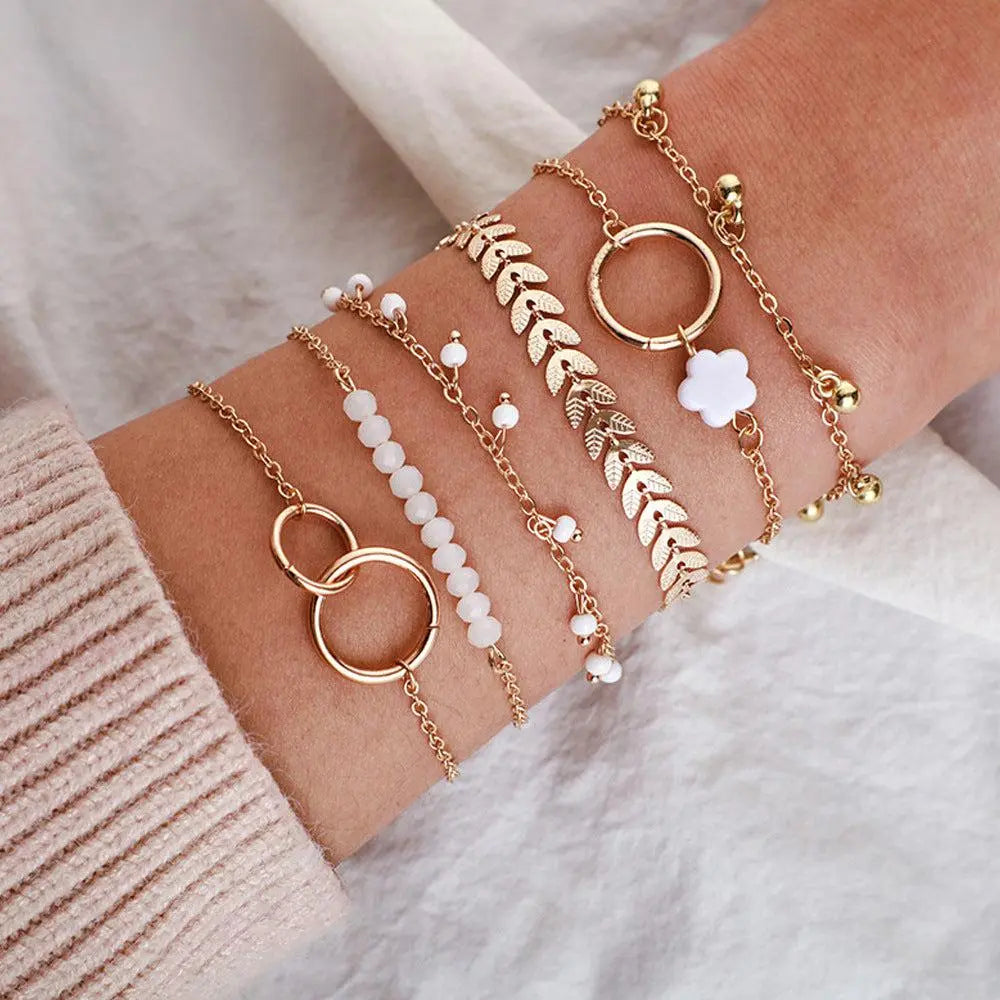 Lagenarmband-Set für Damen mit Blatt- und Charme- Designs