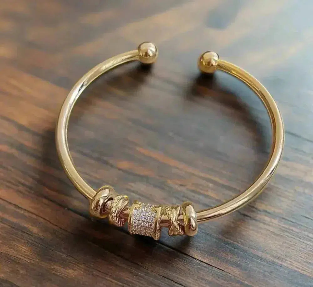 Verstellbares Goldfarbenes Charm-Armband