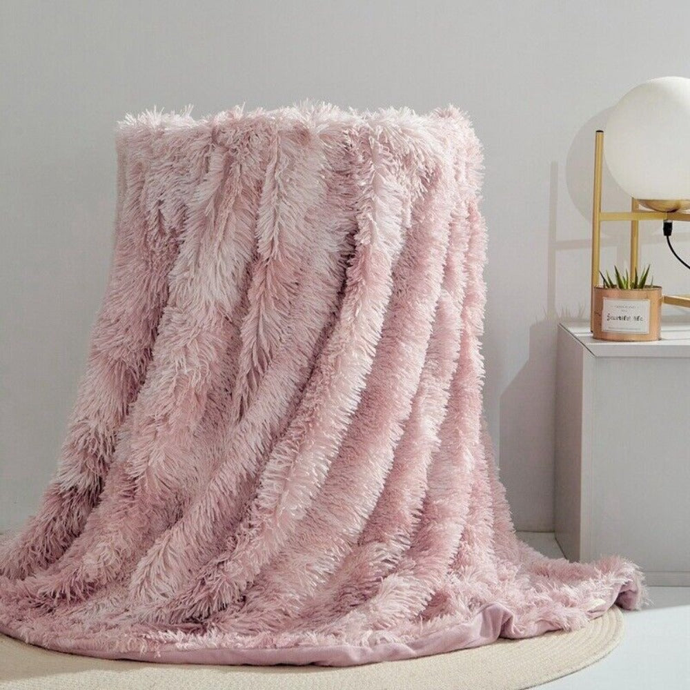 Weiche Überwurfdecke für Sofa und Bett
