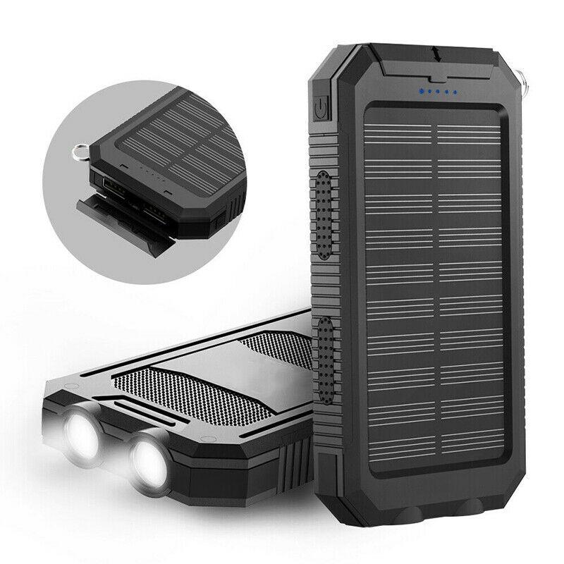 Solar-Powerbank mit Zwei USB-Anschlüssen und LED-Taschenlampe